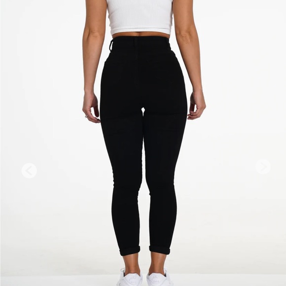 NGVT Navishape black ripped jeans LIKE NEW - Picture 6 of 8